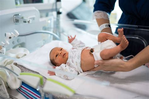 predčasne narodené dieťa neonatologická starostlivosť
