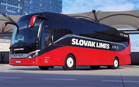 Moderný autobus Slovak Lines interiér