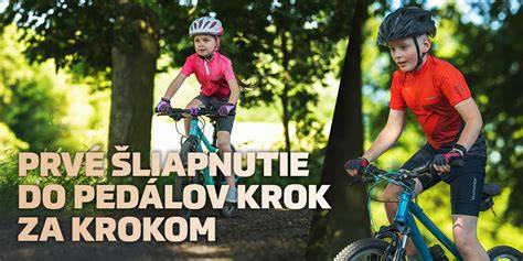 Dieťa na bicykli bez pomocných koliesok