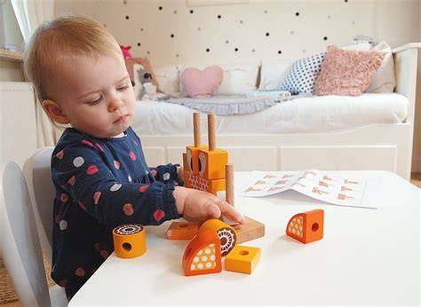 Montessori hračky pre 8-mesačné dieťa