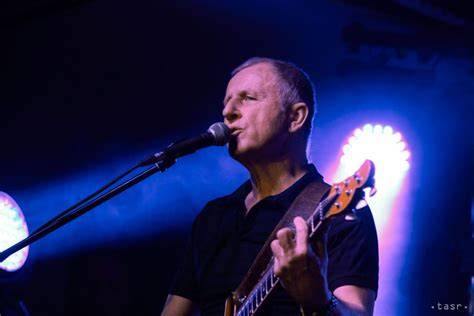 Ján Baláž gitarista Elán portrét