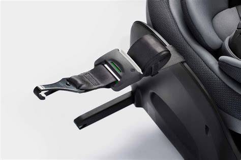 ISOFIX úchyty Top Tether a oporná noha