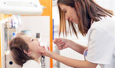 dieťa u pediatra neurologické vyšetrenie